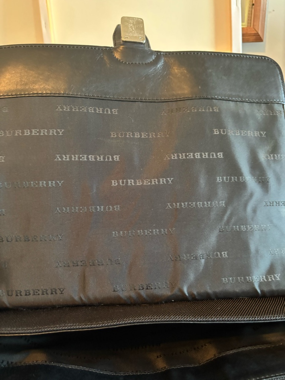 Burberry Black Nylon & Leather Messenger Bag Iconic Check Detail Very Good Cond - Picture 4 of 10